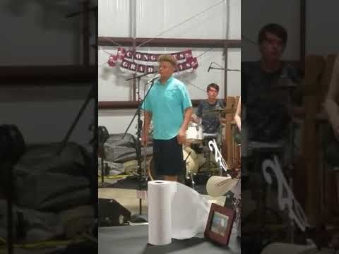 Ostat ćete u šoku kada čujete glas ovog tinejdžera 