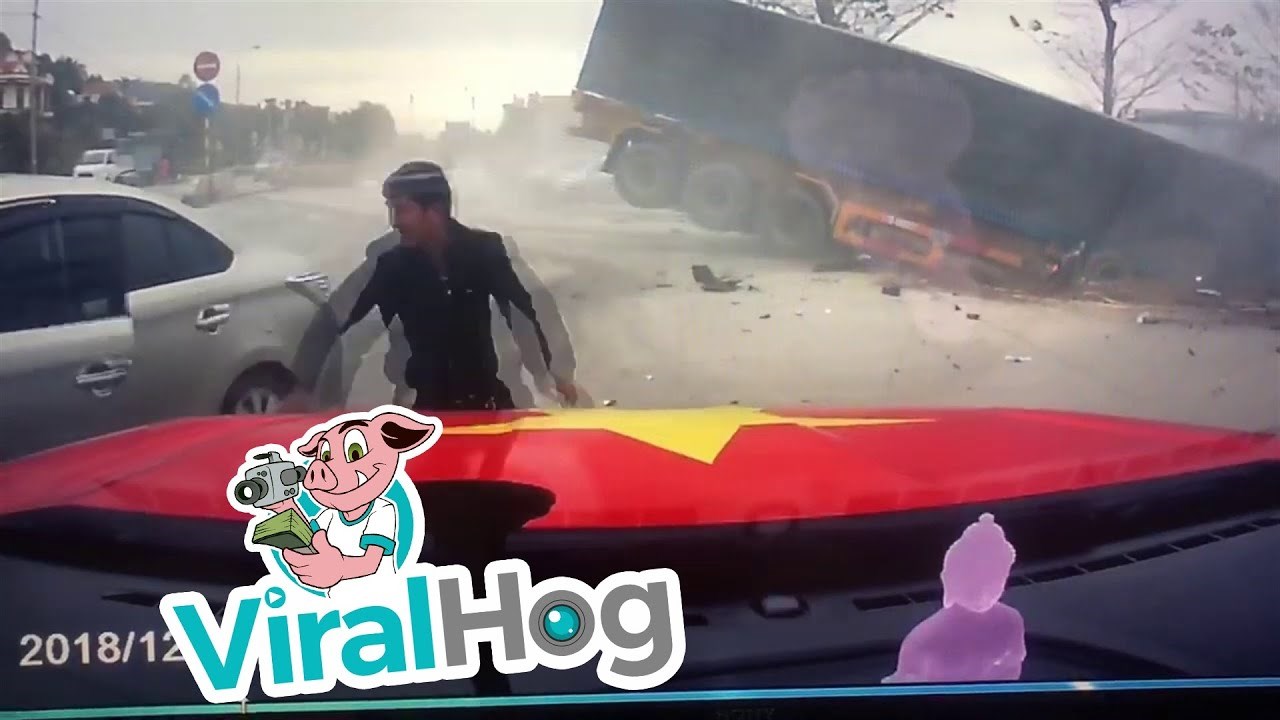 Hrabra majka trčeći spasila dijete od kamiona koji je izgubio kontrolu i sletio na njihov auto