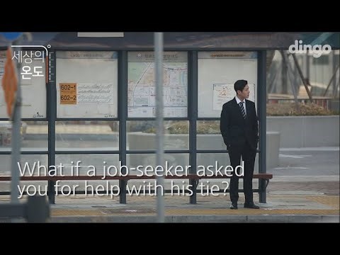 Mladić je upitao prolaznike da mu pomognu zavezati kravatu, a ono što je doživio iznenadit će vas