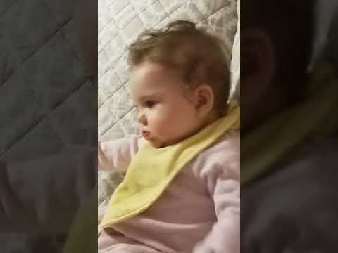 Reakciju ove bebe morat ćete pogledati više puta jer je neprocjenjiva 