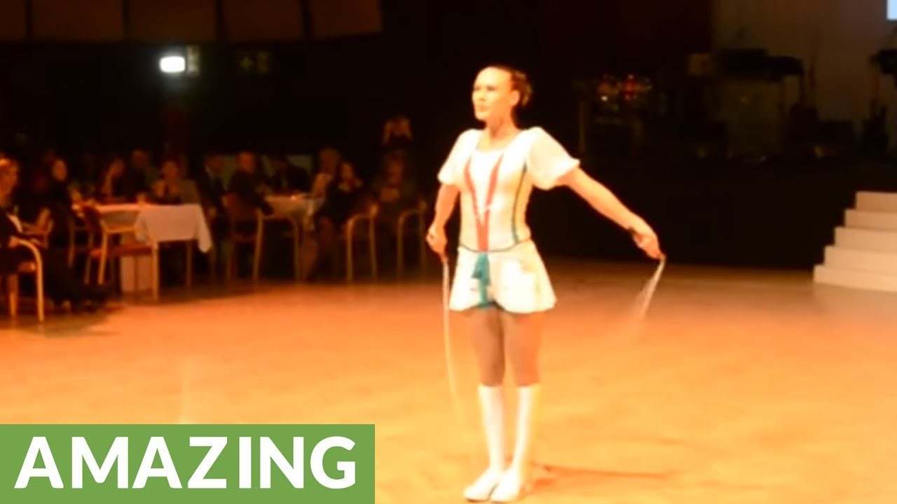 Svi su klinci preskakali uže, no ova žena tu je aktivnost dovela na viši nivo 