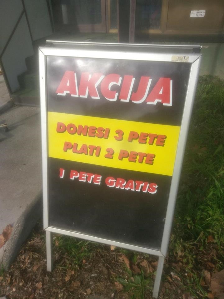 Čudna akcija dućana s obućom začudila je prolaznike 