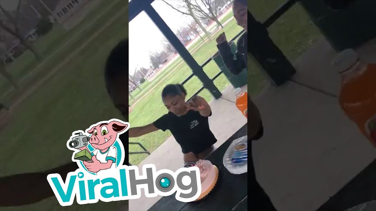 Dobila je najgore rođendansko iznenađenje i potpuno se šokirala