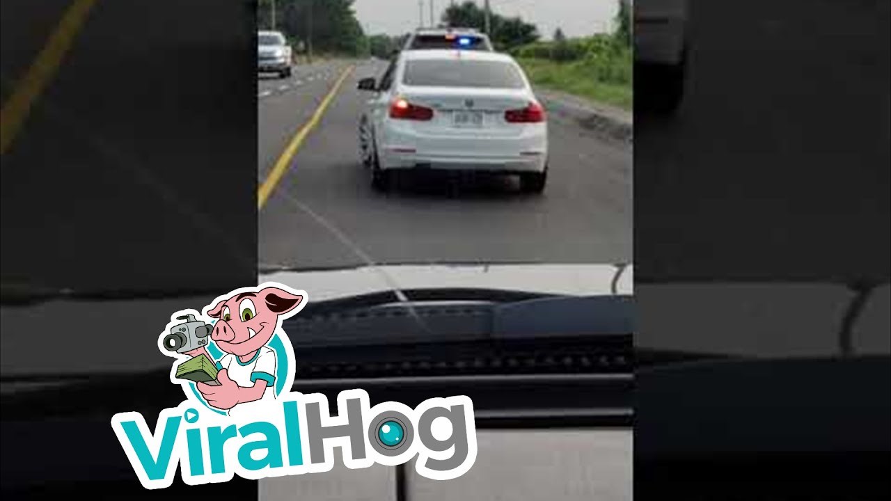 Policija zaustavila Batmana u prometu, ostali vozači ostali šokirani