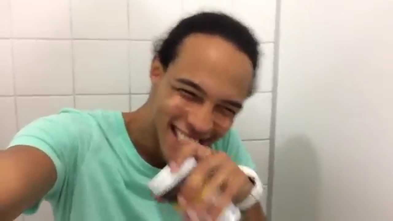 Zatražio ga je toalet papir, a onda mu napravio najodvratniju stvar na svijetu