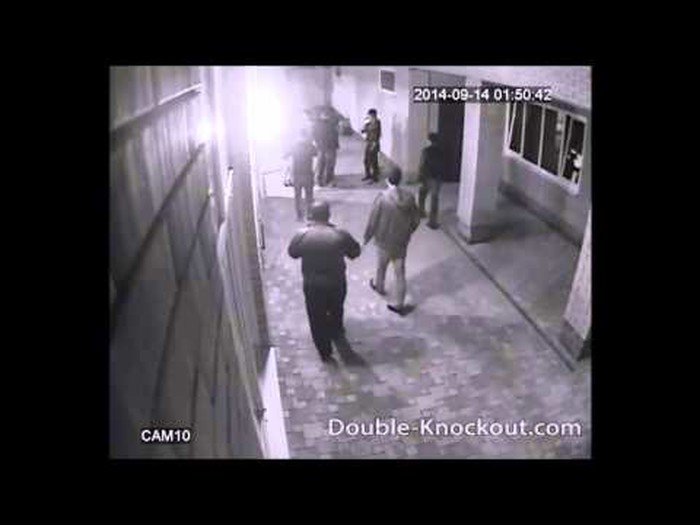 Guy drops 2 opponents with 2 punches