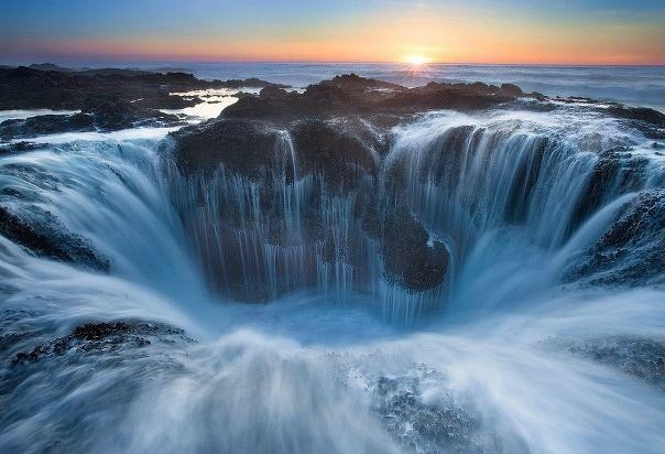Thor's Well, Cape Perpetua, Oregon