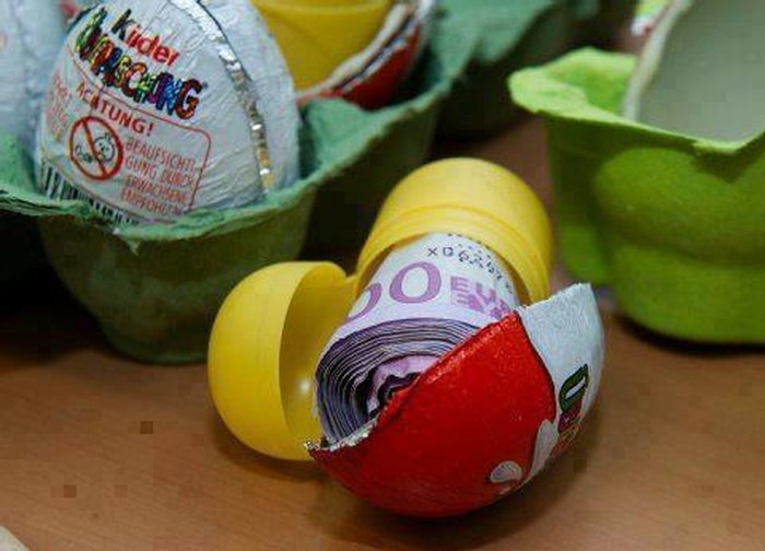Kinder jaja svi vole, pogotovo kad je "igračka" ovakva :)