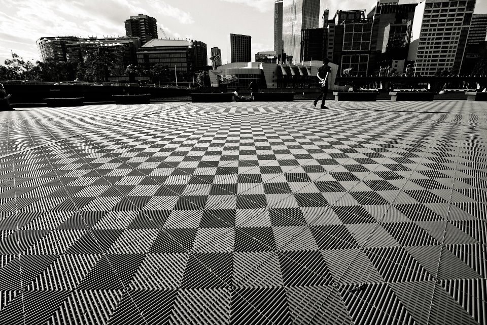 Savršeni gradski trg - šetnja po "šahovskim poljima"