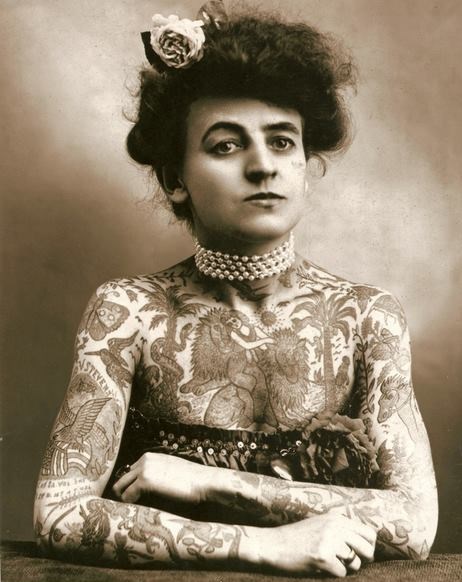 Izašla s tipom u zamjenu za lekcije tetoviranja