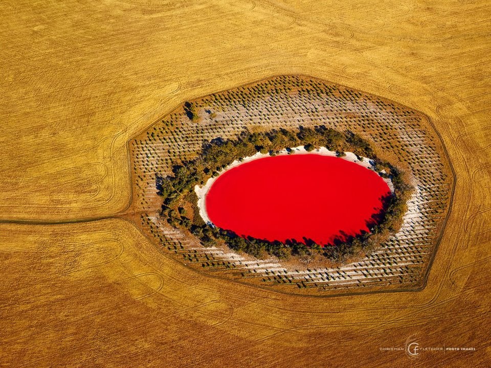 Usnuli zemaljski zmaj otvorio vatreno oko