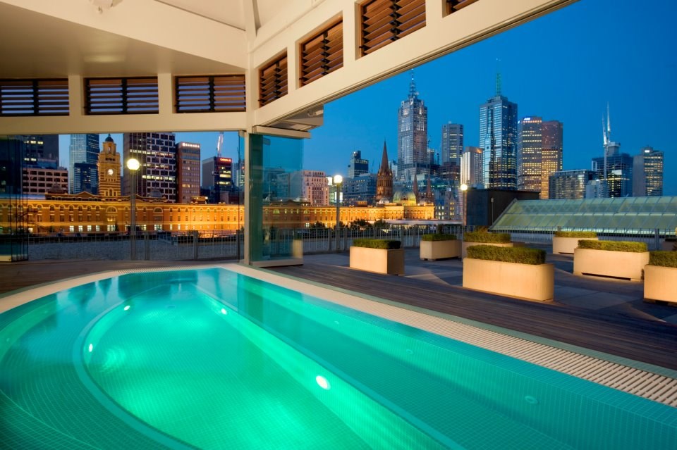 Bazen sa savršenim pogledom: Eh, da mi je sad biti tamo...