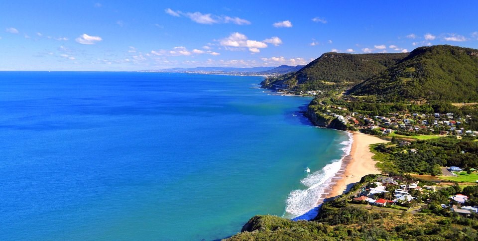 Rajska plaža između zelenila i plavetnila