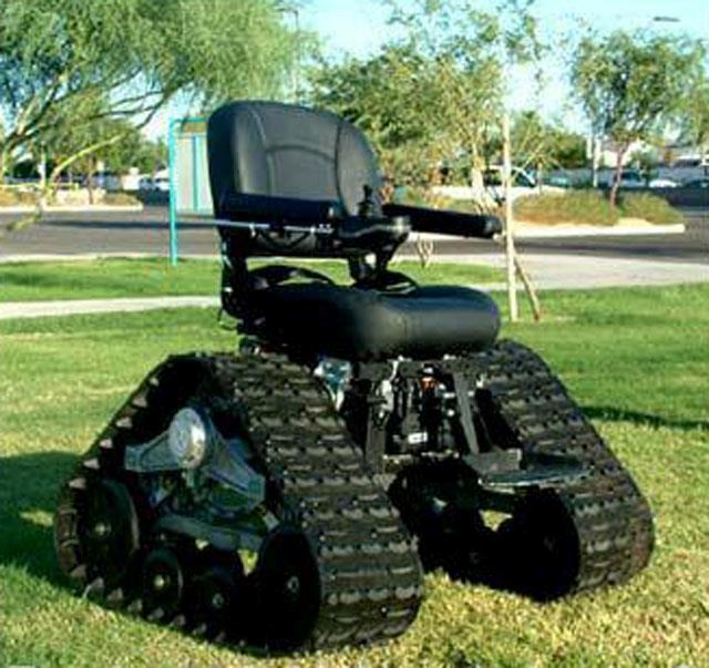 Kolica-gusjeničar s foteljom za sve terene