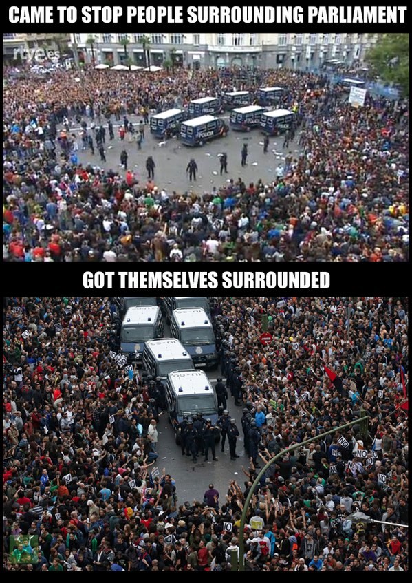 Šta je dečki? Stisli se malo, a?