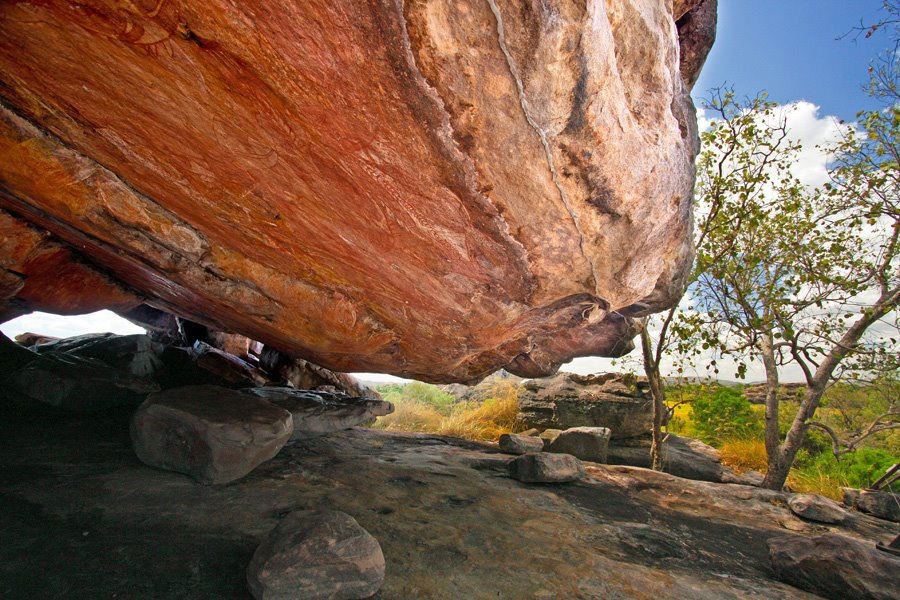 Šetnja ispod stijene samo za najhrabrije ;)