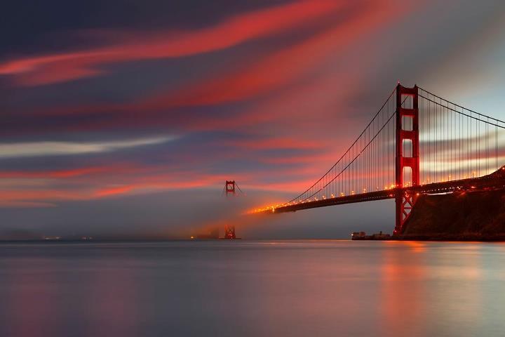 "Čarobni" most nestaje u sutonu...