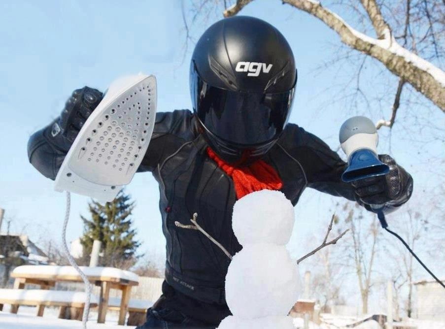 Maskirani razbojnik napao prestravljenog snjegovića