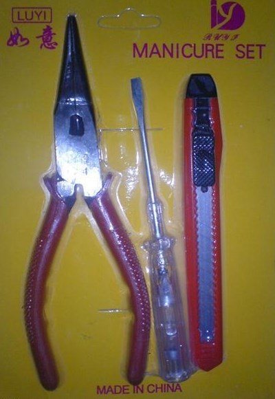 Kineski set za manikuru: Cure, navalite!