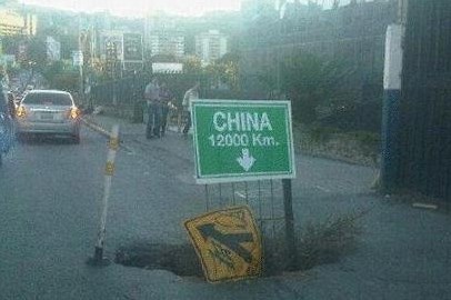 Da je rupetina na cesti malo veća stigo bi direkt do Kine