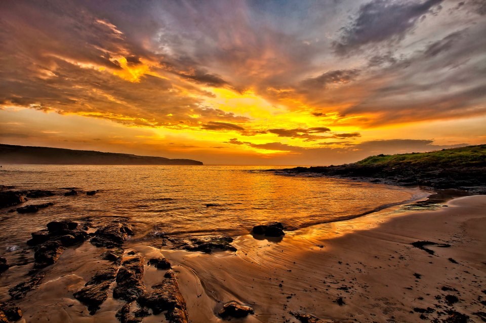 Savršeni suton na pješčanoj plaži