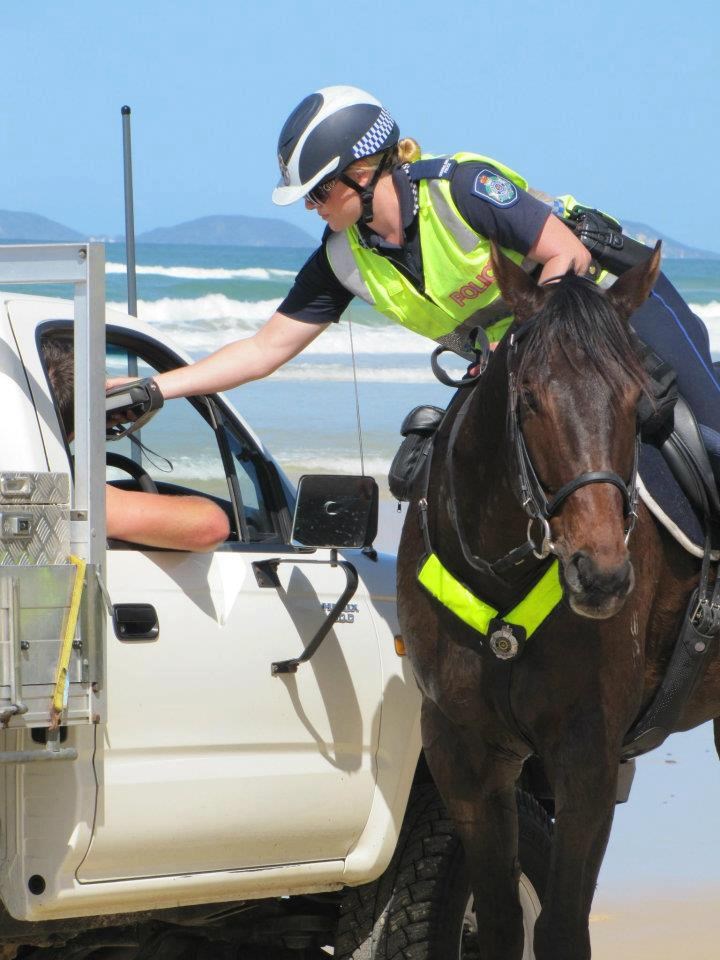 "Ma šta mu daješ da puše taj alkotest, meni do ovdje smrdi"