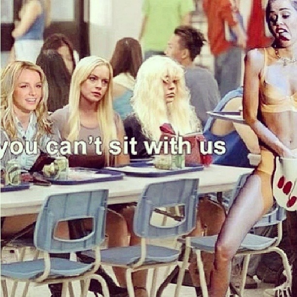 Miley Cyrus toliko loša da se nitko ne želi igrati s njom