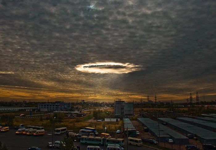 "Alienski" oblak nad Moskvom
