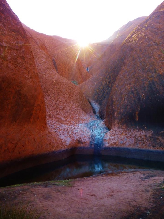 Čarobna rijeka u srcu brda Uluru