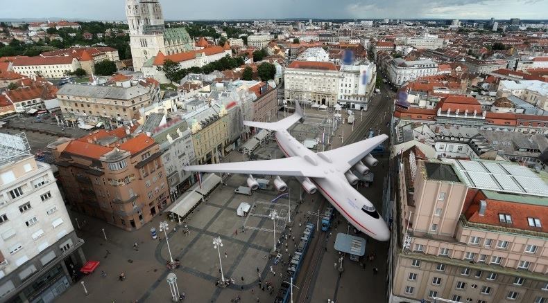 "Kaj bu Antonov u Gorici, kaj, dopeljal bum ga ja na Trg"