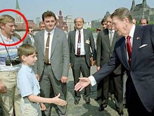 Rijetka fotografija: Putin špijunirao Reagana
