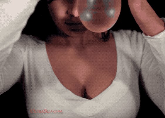 boobs-05_30_18-gif-07b.gif