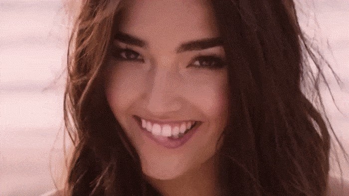 77b406c4c213ee6f717387b34da6a44d7fcd160c09cec75ef7c34885dde18c53.gif