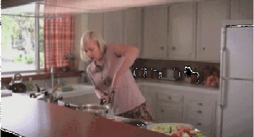 infomercial-situations-that-have-never-happened-to-anyone-19-gifs-2.gif