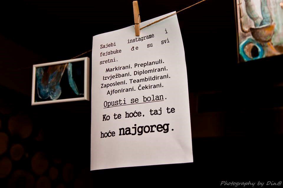 Ne divite se tuđim "facebook" životima, nitko ne zna što je iza tuđih vrata