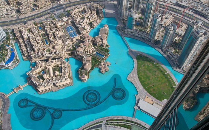 Dubai: View from Burj Khalifa