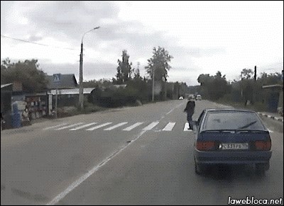 ono kad policija stigne na vrijeme.gif