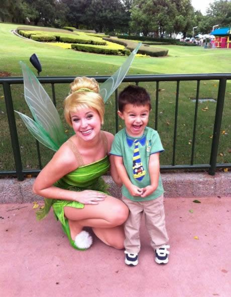 klinac se zaljubio u vilu, vodio bi je doma :)