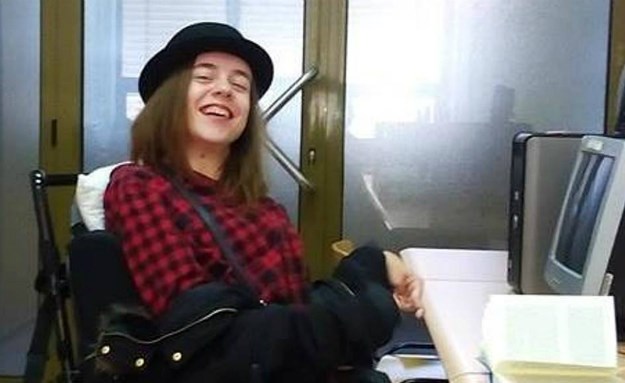 Djevojka zvana hrabrost: Ima cerebralnu paralizu, tipka samo jednim prstom i polaže ispite u roku