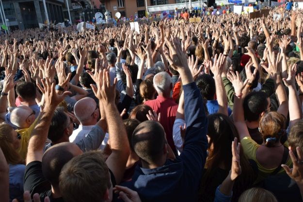 VIDEO Najdivniji trenutak prosvjeda: Ovako Hrvatska poštuje različitosti