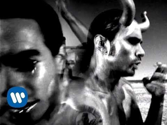 Red Hot Chili Peppers - Give It Away