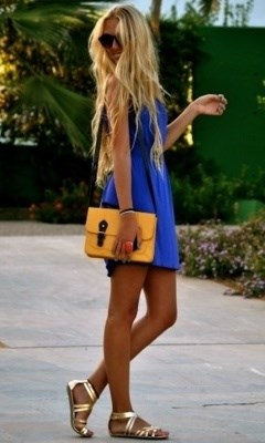 Mala plava haljinica