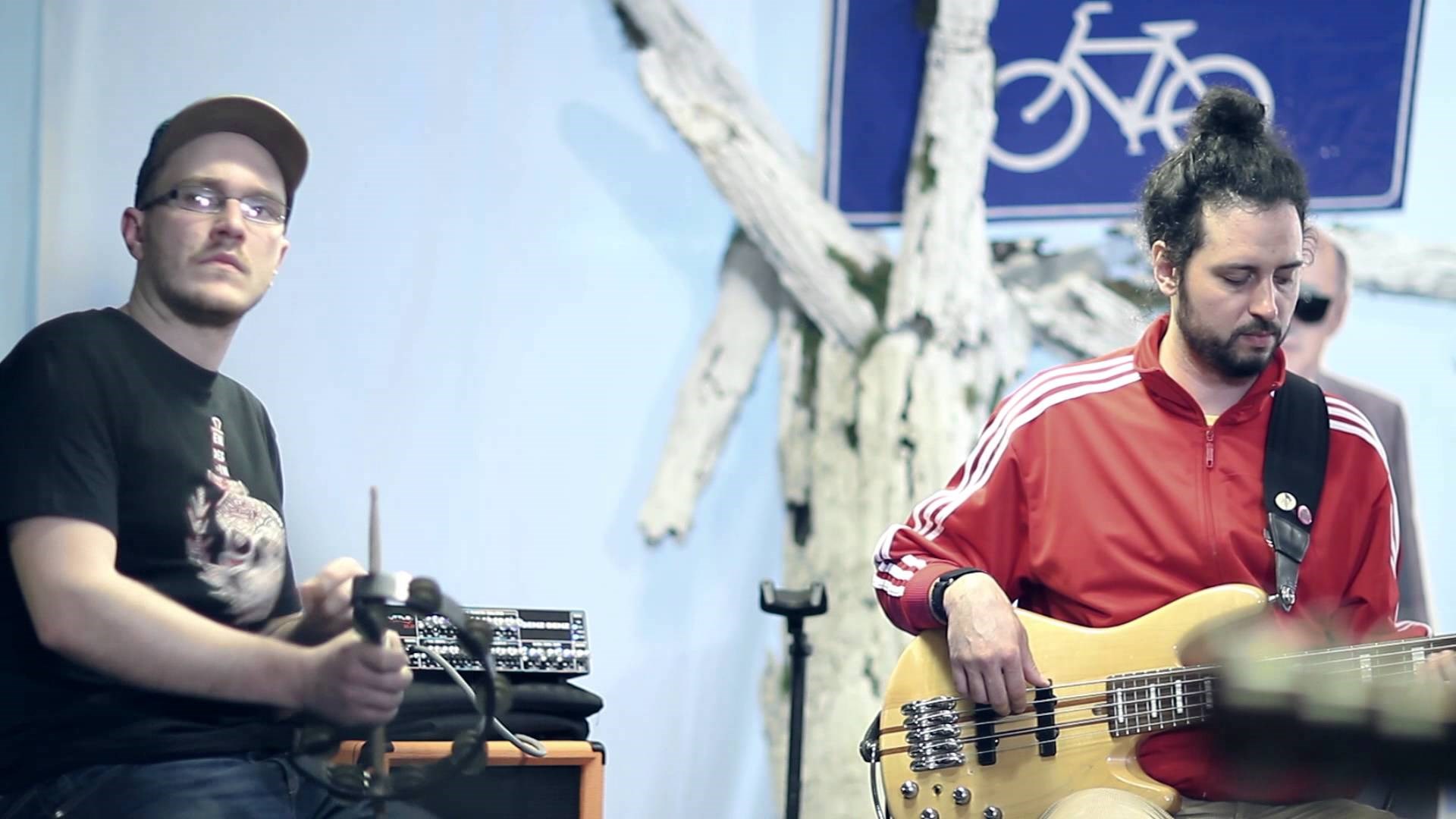 Kandžija i Gole žene - Mali mržnja (live)