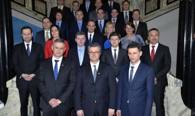 IZAZOV! Pronađi poštenu i moralnu osobu!