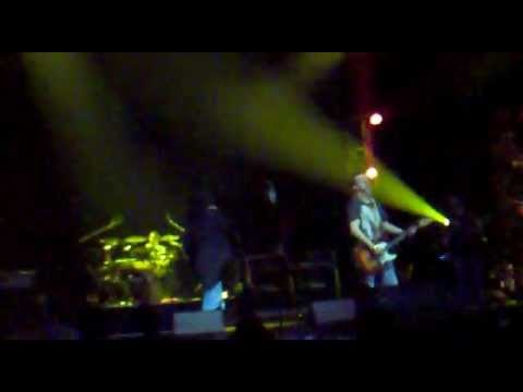 Prljavo kazalište - Mojoj Majci ( Ruža Hrvatska ) Beograd Arena 2012