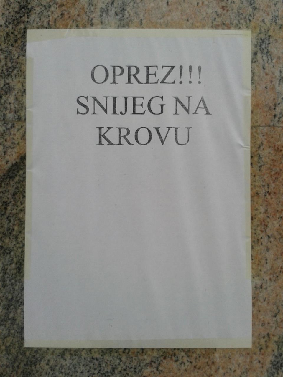 oprez!!! SNIJEG NA KROVU!!!!!