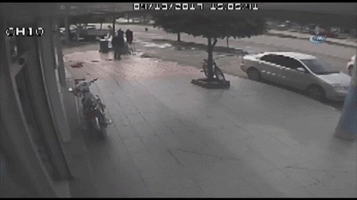 Nećete vjerovati što se ovim ljudima dogodilo dok su bili na razgovoru u uredu!