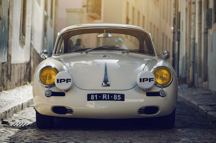 1962-Porsche-356B-0.jpg