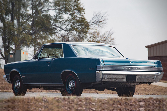 1965-Pontiac-GTO-03.jpg