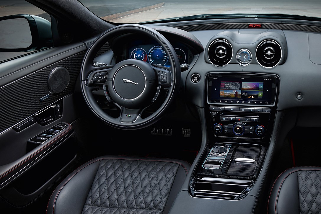 2018-Jaguar-XJR-575-04.jpg